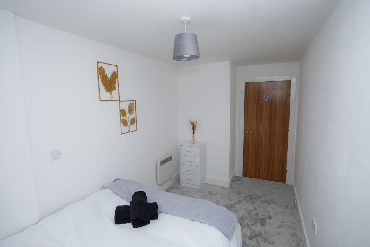 Apartment 2 Bed - Bham Centre, Next To Utility Arena - Free Parking! *