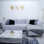 2 Bed Apartment - Bham City Centre, Next To Utility Arena - Free Parking!