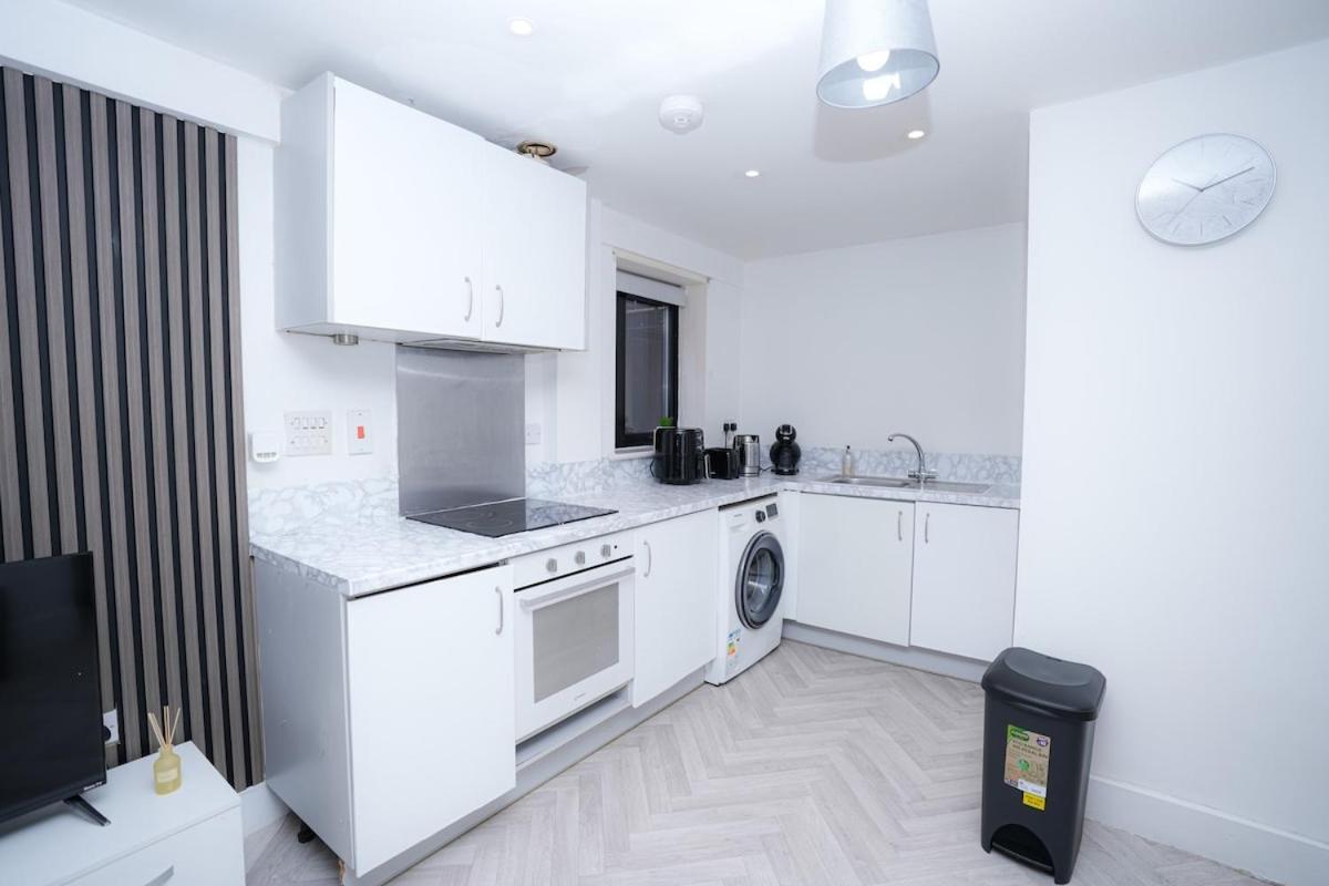 Apartment 2 Bed - Bham Centre, Next To Utility Arena - Free Parking! *