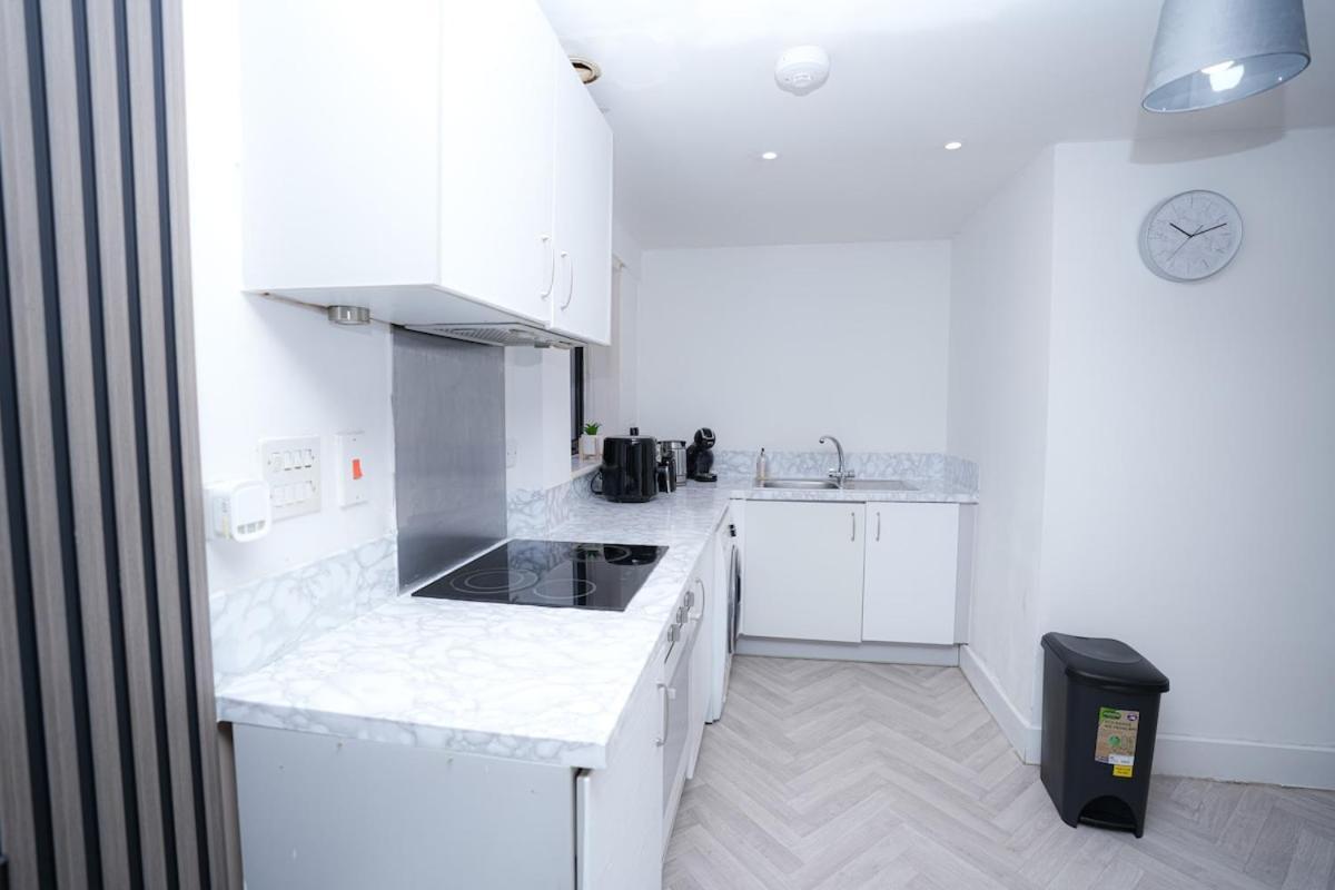 2 Bed - Bham Centre, Next To Utility Arena - Free Parking!